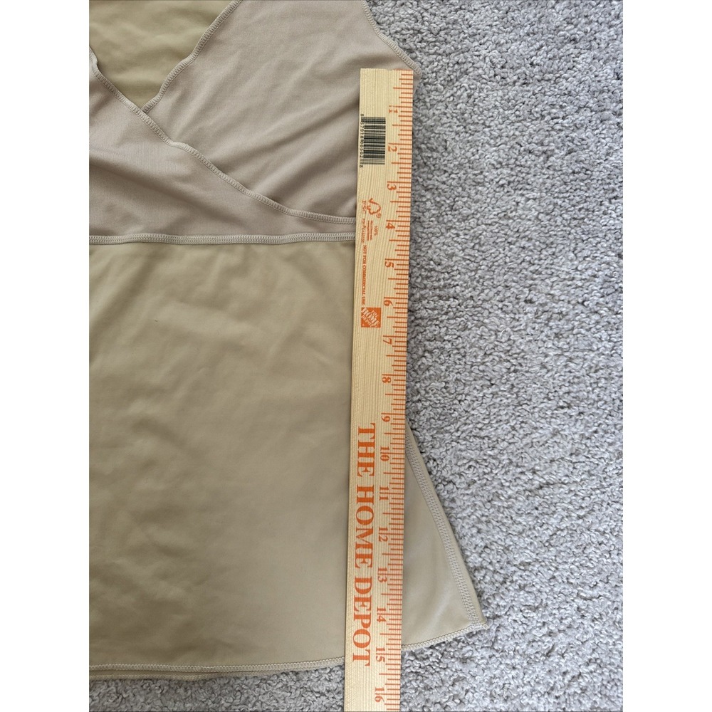 Spanx Beige Crossover Chest Camisole Sz M Medium Compression - Picture 5 of 6